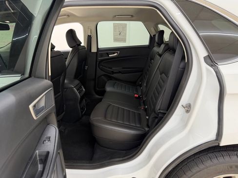 Used 2024 Ford Edge SEL w/ Convenience Package AWD/4WD image 16