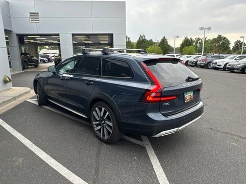 Used 2024 Volvo V90 B6 Cross Country Ultimate w/ Protection Package Premier AWD/4WD image 4