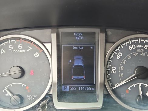 Used 2019 Toyota Tacoma SR5 image 13