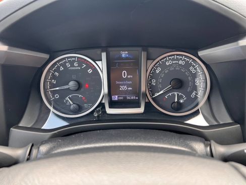 Used 2021 Toyota Tacoma SR5 image 17