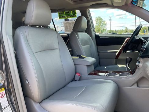 Used 2013 Toyota Highlander Limited AWD/4WD image 47