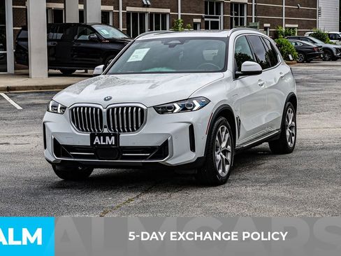 Used 2024 BMW X5 xDrive50e AWD/4WD image 4