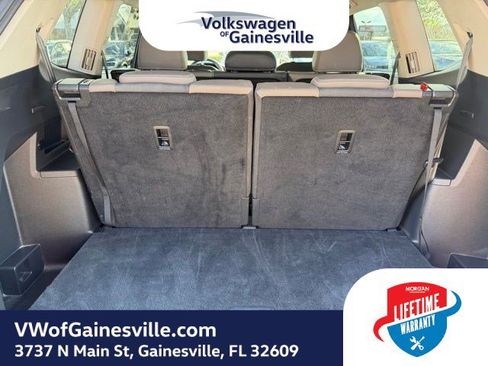 Certified 2025 Volkswagen Atlas SEL image 5