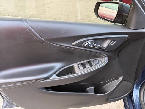 Used 2019 Chevrolet Malibu LT FWD image 12