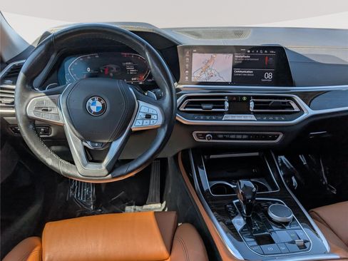 Used 2019 BMW X7 xDrive40i w/ Premium Package AWD/4WD image 21