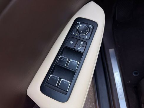 Used 2016 Lexus RX 350 w/ Premium Package image 28