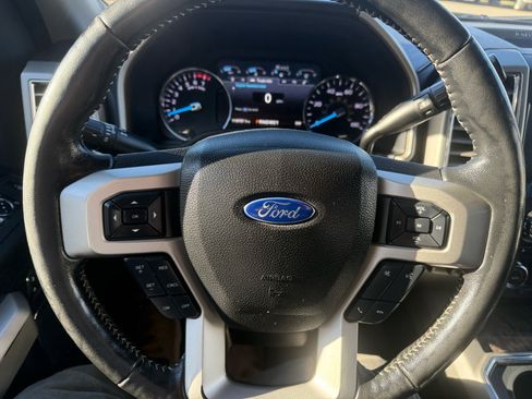 Used 2017 Ford F350 Lariat w/ Lariat Ultimate Package image 18