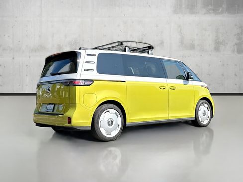 Used 2025 Volkswagen ID. Buzz 1st Edition image 7