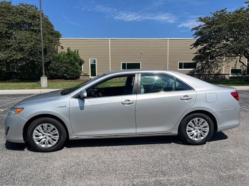 Used 2012 Toyota Camry LE FWD image 21