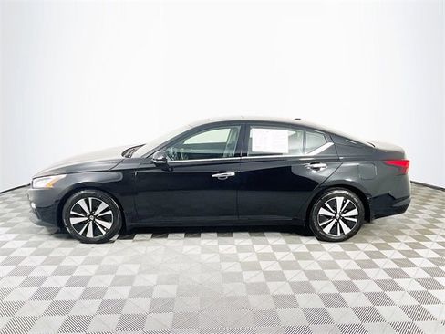 Used 2022 Nissan Altima 2.5 SL image 5