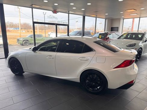Used 2017 Lexus IS 300 AWD w/ Premium Package image 2