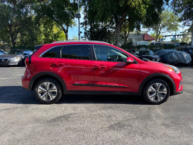 Used 2022 Kia Niro EX FWD image 4