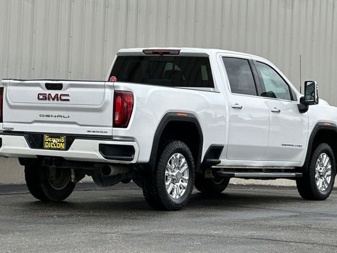 Used 2022 GMC Sierra 3500 Denali image 4