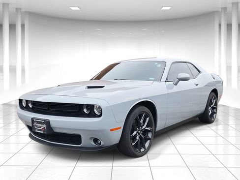 Used 2022 Dodge Challenger SXT w/ Blacktop Package image 7