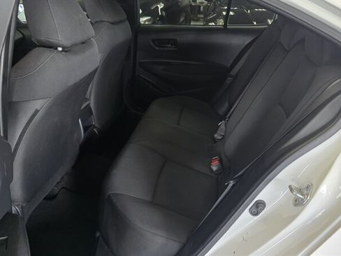 Used 2022 Toyota Corolla LE FWD image 16