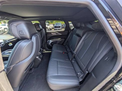 Used 2024 Cadillac Lyriq Luxury RWD image 29