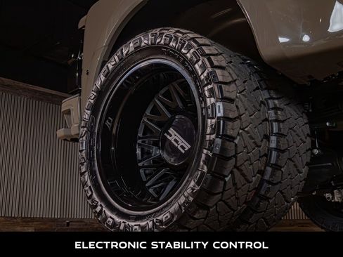 Used 2026 Ford F450 Platinum w/ Platinum Plus Package AWD/4WD image 15