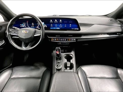 Used 2024 Cadillac XT4 Premium Luxury AWD/4WD image 18