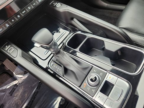 Used 2024 Kia Telluride S w/ S Sunroof Package image 24