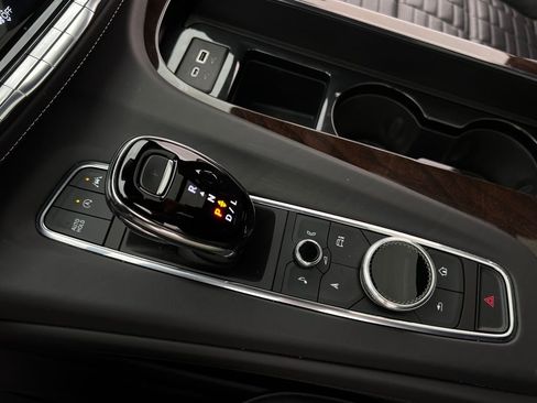 Used 2023 Cadillac Escalade ESV Sport Platinum image 13