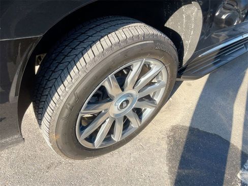 Certified 2024 Cadillac Escalade Premium Luxury Platinum image 8