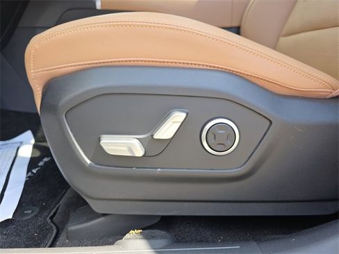 New 2025 Hyundai Santa Fe Limited image 18