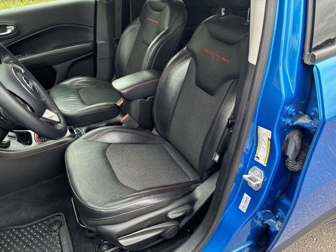 Used 2019 Jeep Compass Trailhawk image 22
