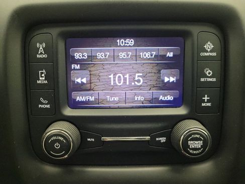 Used 2018 Jeep Compass Latitude image 25