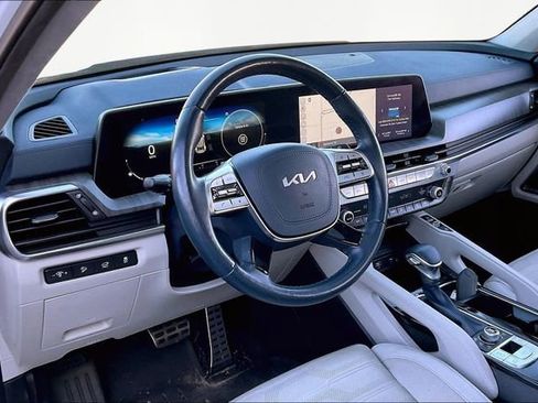 Used 2023 Kia Telluride SX Prestige image 12