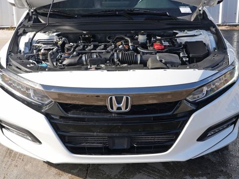 Used 2019 Honda Accord Sport image 7