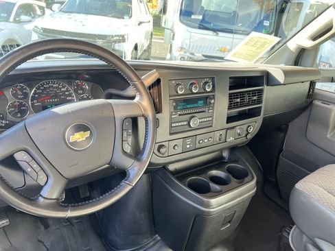 Used 2021 Chevrolet Express 3500 w/ Power Convenience Package image 26
