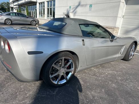 Used 2006 Chevrolet Corvette Convertible w/ Preferred Equipment Group RWD image 10