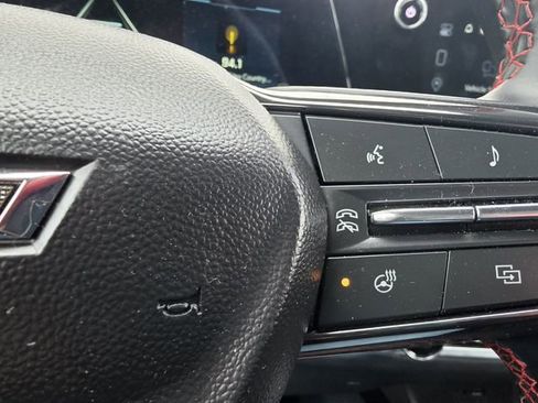 Used 2025 Chevrolet Equinox RS AWD/4WD image 18