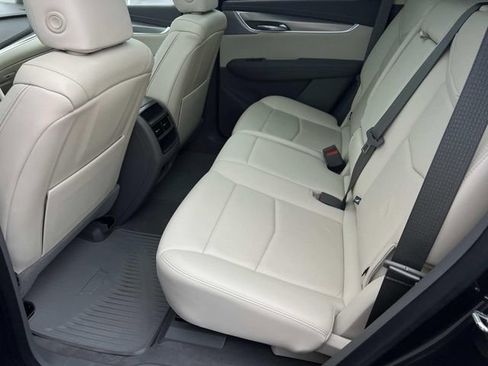 Certified 2023 Cadillac XT5 Premium Luxury AWD/4WD image 12