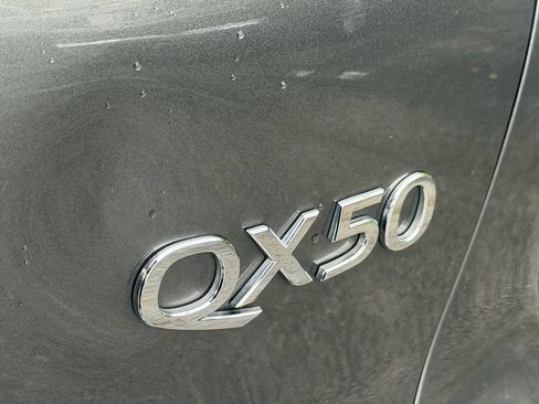 Used 2021 INFINITI QX50 Essential FWD image 9