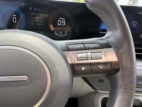 Certified 2024 Hyundai Kona SEL AWD/4WD image 29