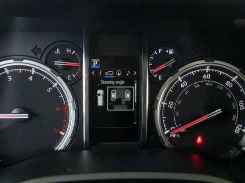 Used 2021 Toyota 4Runner TRD Off-Road Premium w/ Moonroof Package AWD/4WD image 33