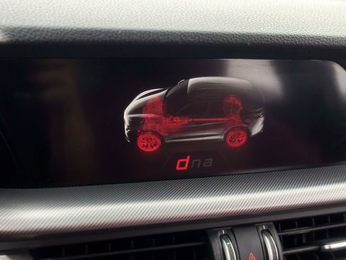 Used 2019 Alfa Romeo Stelvio Ti Sport w/ Quick Order Package 22S Sport image 12