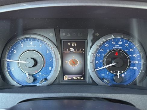 Used 2015 Toyota Sienna XLE w/ XLE Navigation Package image 13