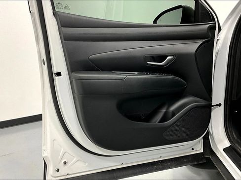 Used 2025 Hyundai Tucson SE image 20