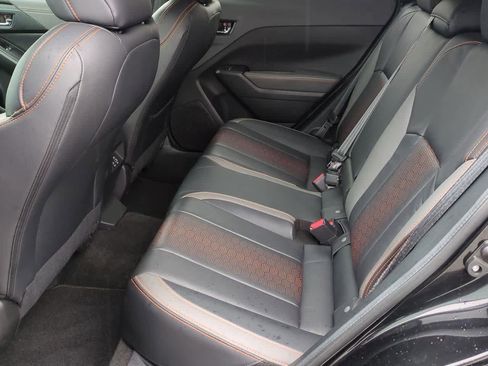 Used 2024 Subaru Crosstrek 2.5i Limited w/ Crosstrek Mirror Package AWD/4WD image 19