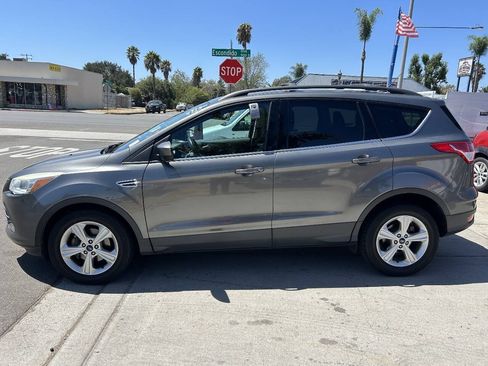 Used 2014 Ford Escape SE w/ Equipment Group 201A FWD image 4