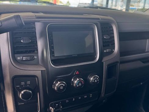 Used 2018 RAM 2500 Tradesman w/ Chrome Appearance Group AWD/4WD image 7
