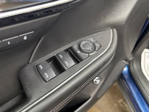 Used 2023 Buick Envision Essence AWD/4WD image 22