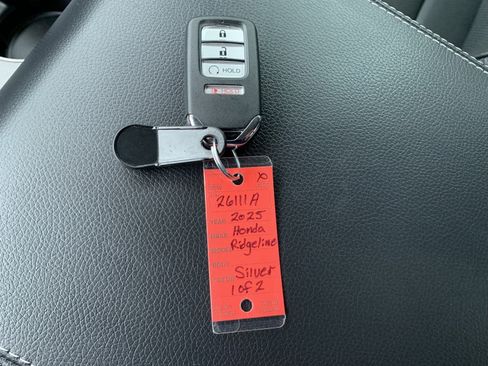 Certified 2025 Honda Ridgeline RTL image 48