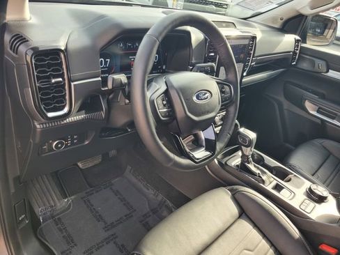 Certified 2025 Ford Ranger Lariat w/ FX4 Off-Road Package image 9