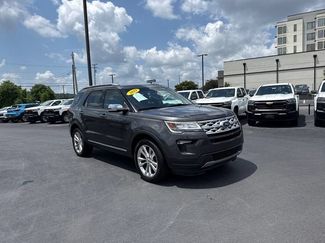 Used 2019 Ford Explorer XLT w/ Equipment Group 202A AWD/4WD video 1