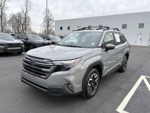 Certified 2025 Subaru Forester Premium w/ Convenience Package #1 image 3