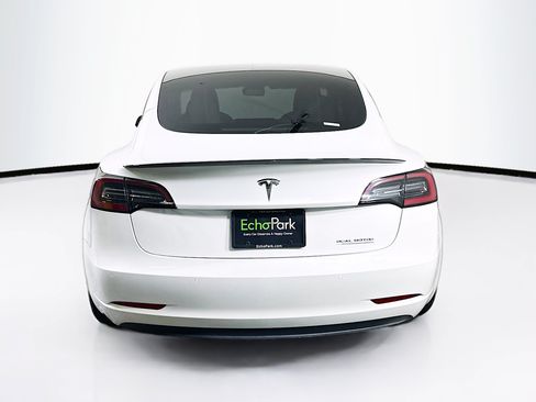 Used 2022 Tesla Model 3 Long Range AWD/4WD image 7