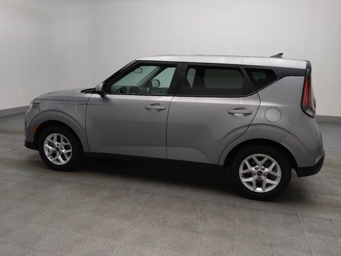 Used 2025 Kia Soul S image 3